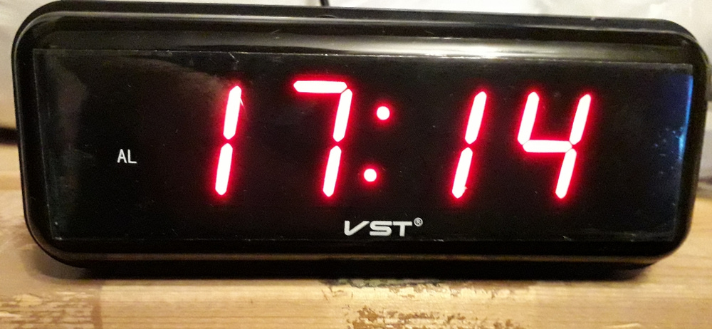 Сетевой будильник VST717-1 часы 220В красн.цифры+USB кабель (без адаптера)